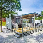 Kamp alanı Cherry Premium Jade Mobile Homes Zelena Laguna
