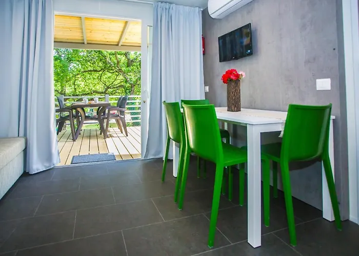 Cherry Premium Jade Mobile Homes Zelena Laguna